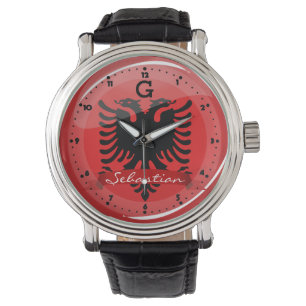 Glatte runde albanische Flagge Armbanduhr