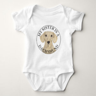 Glatter Creme-Dackel große Schwester Baby Strampler