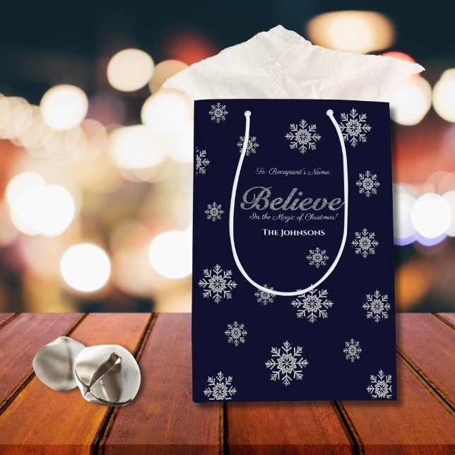 Glaube an die Magie des Weihnachtssilbernen Glitze Mittlere Geschenktüte (Von Creator hochgeladen)