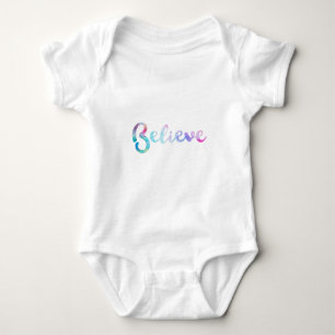 Glaube an Wasserfarben-Typografie-Kunst Baby Strampler