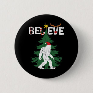 Glaube Bigfoot Sasquatch Yeti Weihnachtsmannmütze Button