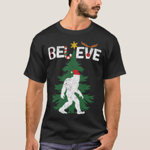 Glaube Bigfoot Sasquatch Yeti Weihnachtsmannmütze  T-Shirt