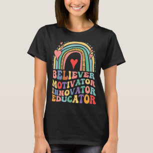 Glaube Motivator Innovator Erzieher Retro Teache T-Shirt