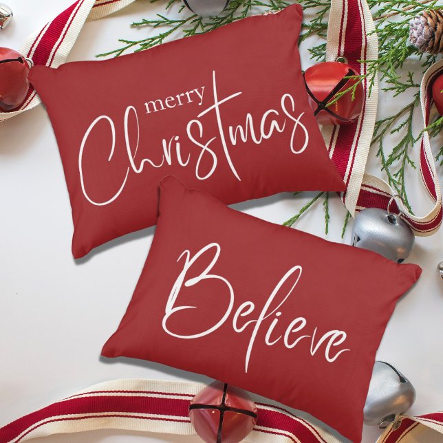 Glaube Typografie Red Modern Holiday Weihnachten Dekokissen (Von Creator hochgeladen)