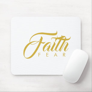 Glaube über Angst Gold und Weiß Mousepad