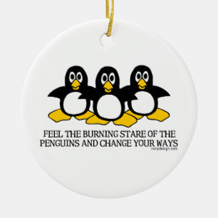 Glauben Sie den brennenden Starren der Pinguine Keramikornament