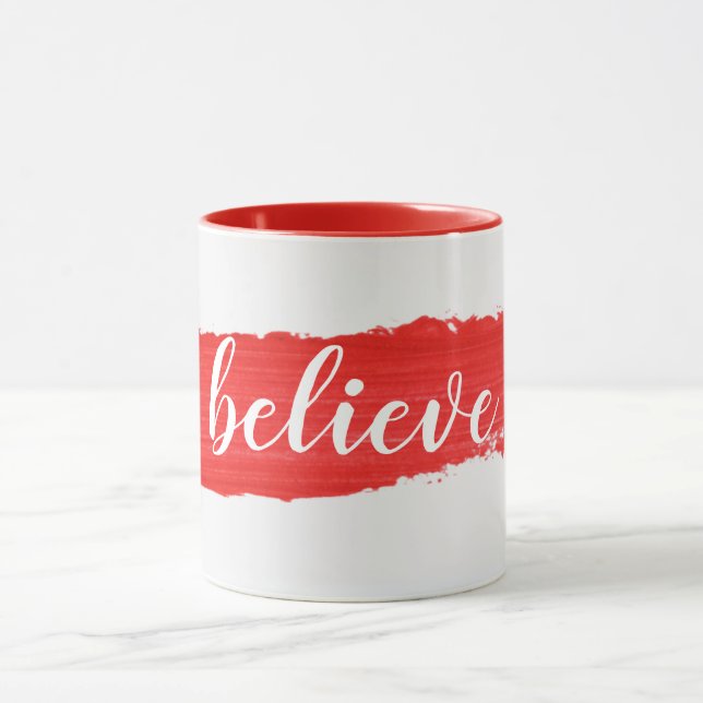 GLAUBEN Sie den Text auf der roten Tasse (Zentrum)