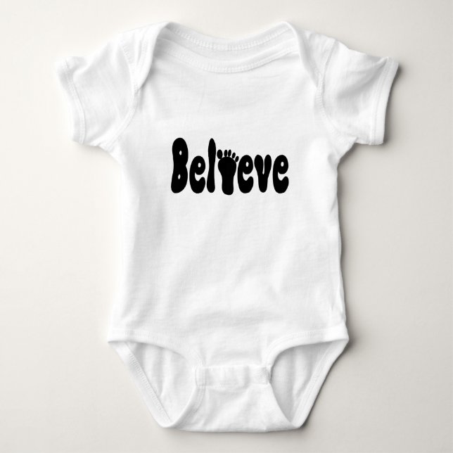 Glauben Sie Sasquatch Baby Strampler (Vorderseite)