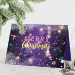 Gleaming Lila Winter Wunderland Frohe Weihnachten<br><div class="desc">Erleben Sie den Zauber der Urlaubssaison mit unserer atemberaubenden Weihnachtsgrüßkarte! Die Karte zeichnet sich durch ein galaxisches Design auf einem dunklen, lila Hintergrund aus, beleuchtet durch zarte Weihnachtsbeleuchtung und zarte Schneeflocken. Im Inneren der Karte befindet sich eine vollständig anpassbare Nachricht und Signatur. Passen Sie es an, damit es wirklich Ihre...</div>