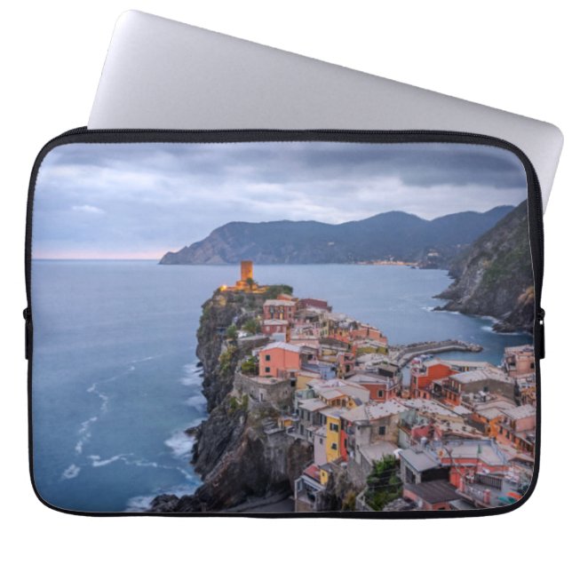 Gleich nach Sonnenuntergang | Vernazza, Cinque Laptopschutzhülle (Vorderseite)