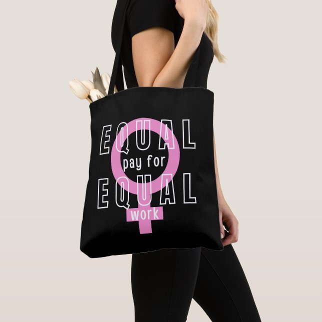 Gleicher Lohn für gleiche Arbeit Feministin Tasche (Von Nahem)