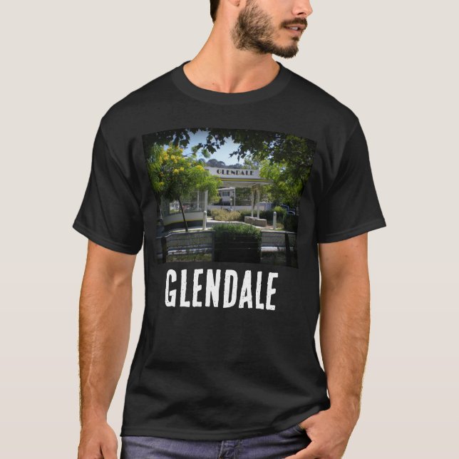 Glendale, California Adams Square Mini-Park T-Shirt (Vorderseite)