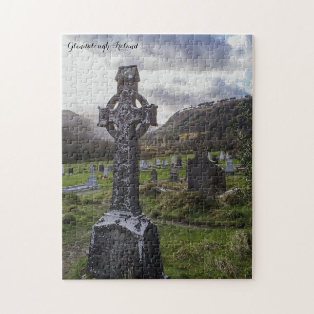 Glendalough Irland keltisches Kreuz (Vertikal)
