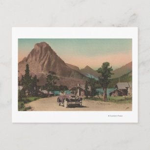 Gletscher, MT - Aussicht auf zwei Chalets und Berg Postkarte