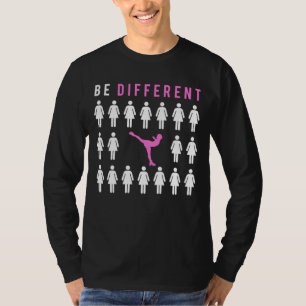 Glide to Giggles: Ice-Skaten - unterscheidet sich T-Shirt