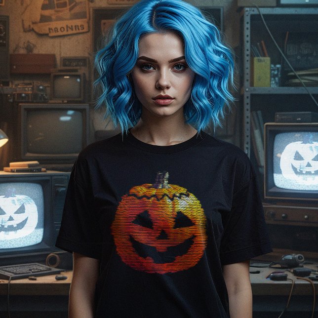 Glitchy TV Pumpkin Women's T-Shirt (Von Creator hochgeladen)