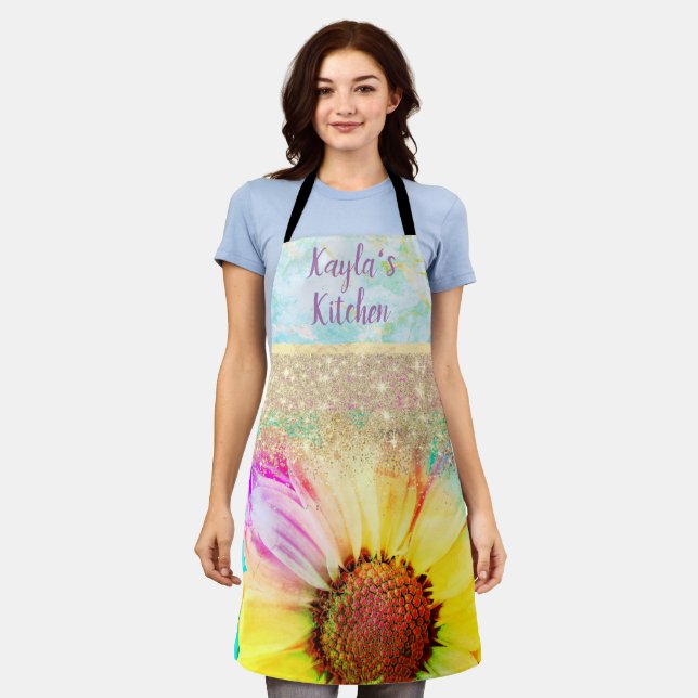 Glittery Cheery Pastel Sunflower Personalisiert Schürze (Getragen)
