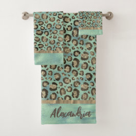 Glittery Leopard Print on Glossy Green Badhandtuch Set