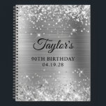 Glittery Silver Foil 90th Birthday Guest Notizbuch<br><div class="desc">Erstellen Sie Ihr eigenes Gästebuch zum 90. Geburtstag in einem leeren Notebook. Karo in den Optionen für die Textseite für diese Notebooks. Girly Imitate funkelnd silberner Glitzer auf der Oberseite und unten Rand, über eine silbergraue Imitate aus gebürstetem Metall glänzende Folie. Passen Sie die Stile des Schriftartes an, um Ihr...</div>