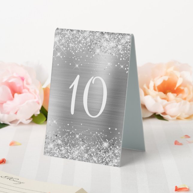 Glittery Silver Foil Wedding Tischnummer Sign Tischaufsteller (In Situ (Hochzeit))