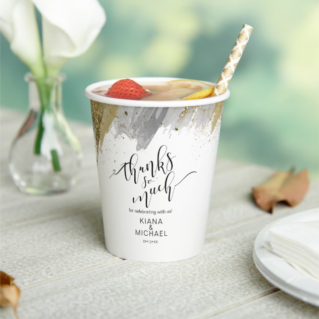 Glitzer & Paint Strokes Wedding Dank Gold ID626 Pappbecher (In Situ)