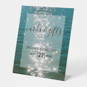 Glitzern Hochzeiten und Geschenke am Strand Sockelschild