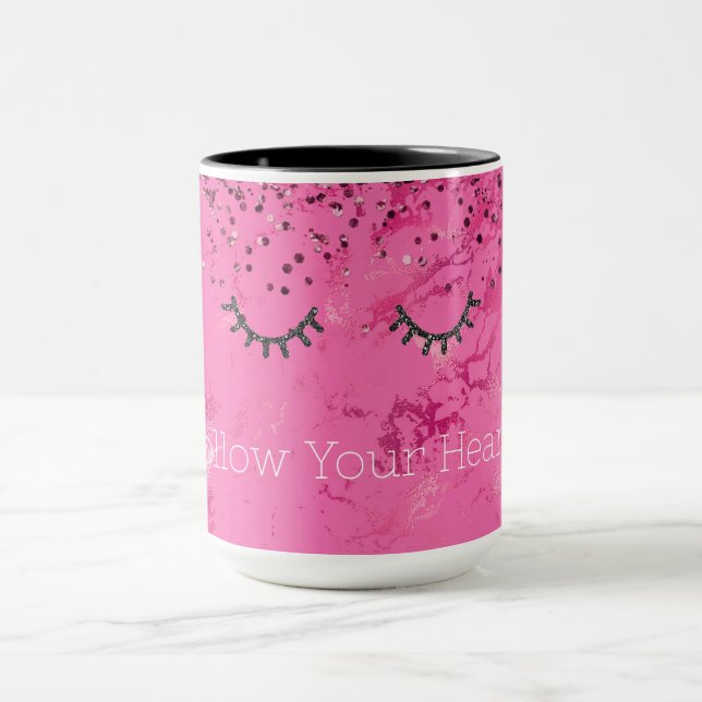 Glitzy Black Eyelashes Rosa Marmor Glitzer Tasse (Zentrum)