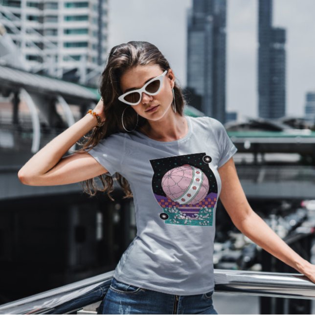 Globe mit Sternen T-Shirt (Von Creator hochgeladen)