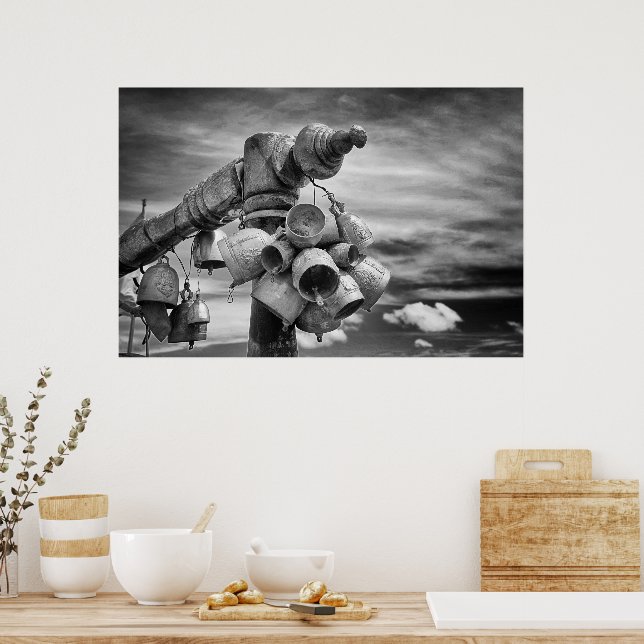 Glocken eines buddhistischen Tempels Poster (Küche)
