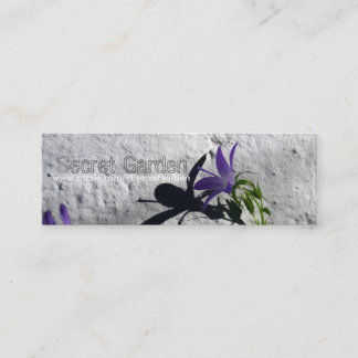 Glockenblumen auf Wand für Gärtner Visitenkarte