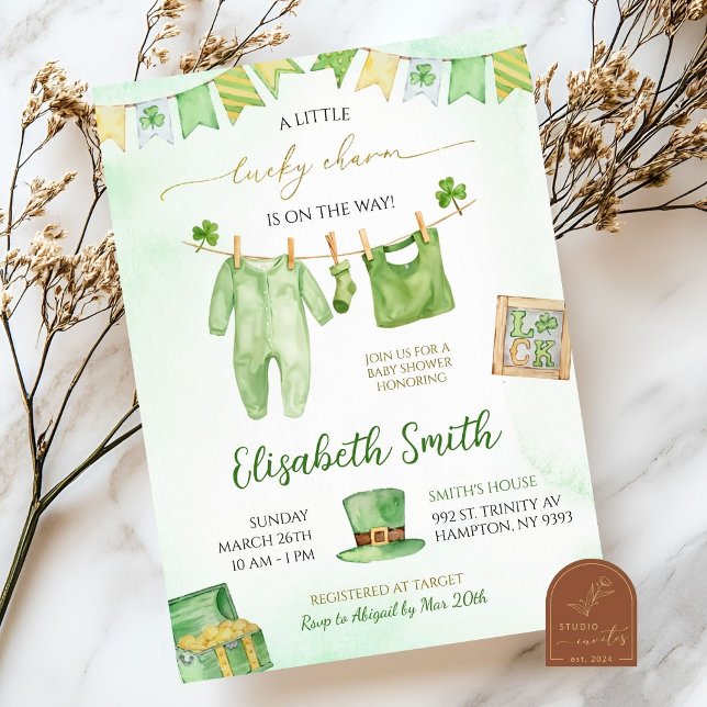 Glück in Charm Baby Clothes Irish Baby Dusche Einladung (Von Creator hochgeladen)