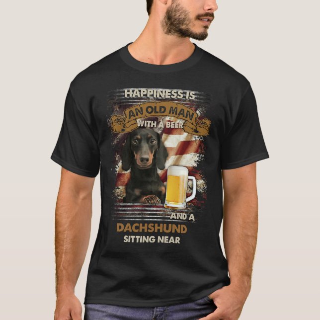 Glück ist ein alter Mann mit Bier und Dachshun T-Shirt (Vorderseite)