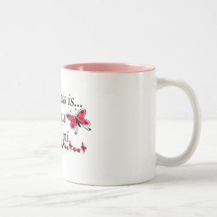 Glück ist, ein Mimi-Schmetterling zu sein Zweifarbige Tasse