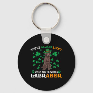 Glück mit einem schokoladenbraunen Labradorhund St Schlüsselanhänger