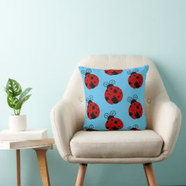Glück sei ein Niedlicher Cartoon von Ladybug Kissen