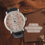 glücklich 7. Hochzeitstag Copper Jubiläum Armbanduhr<br><div class="desc">Jubiläumsuhr mit traditionellem Kupferlook,  die das Paar glücklich 7 Jahre des Zusammenlebens wünscht. Kupfer ist das traditionelle Geschenk für siebten Hochzeitstag.</div>