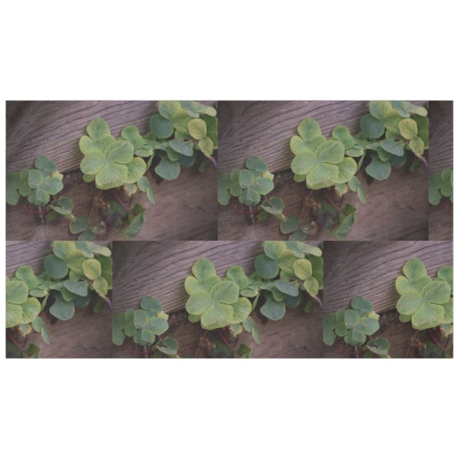 Glücklich oder bestimmt? St. Patricks Day-Kleeblät Tischdecke (Vorderseite (Horizontal))