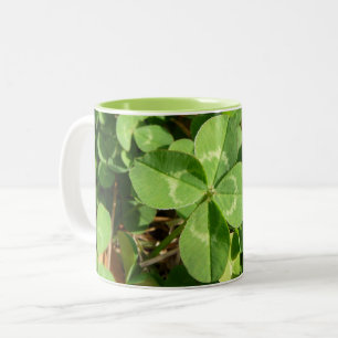 Glücklich vierblättriges Kleeblatt Zweifarbige Tasse
