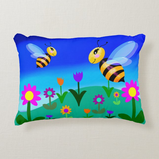 Glückliche Bienen in einem Feld der Blume Dekokissen (Vorderseite)