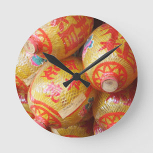 Glückliche chinesische Papierlaternen Runde Wanduhr