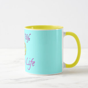Glückliche Ehefrau-glückliche Leben-Gesichts-Tasse Tasse