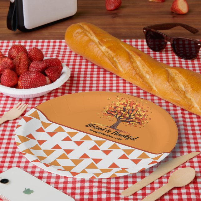 Glückliche Erntedankbäume Frohe Erntedankbotschaft Pappteller (Picknick)