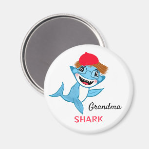 Glückliche Haifamilie Oma Shark Magnet