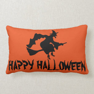 Glückliche Halloween-Hexe mit ihrem Besen-orange Lendenkissen