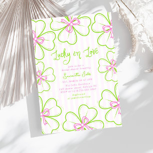 Glückliche Liebe Pink Grüner Shamrock Junggesellin Einladung