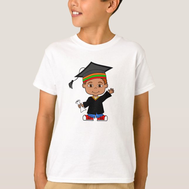 Glücklicher Cartoon-Jungen-tragender Kappen-und T-Shirt (Vorderseite)