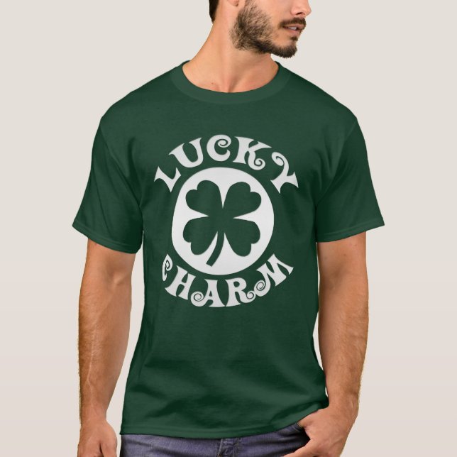 Glücklicher Charme-dunkelgrüner Kleeblatt-Iren-T - T-Shirt (Vorderseite)