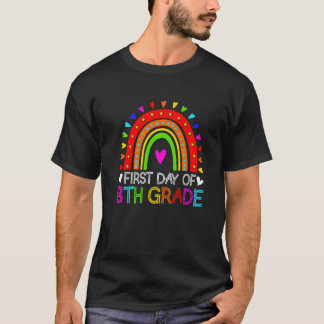 Glücklicher erster Tag des Rainbow-Herzens der 8.  T-Shirt