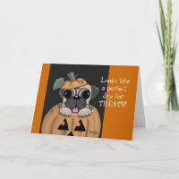 Glücklicher Halloween-Mops in Jack O Laterne