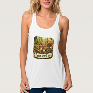 Glücklicher Hund riecht an Morchel-Pilzen - Naturl Tank Top